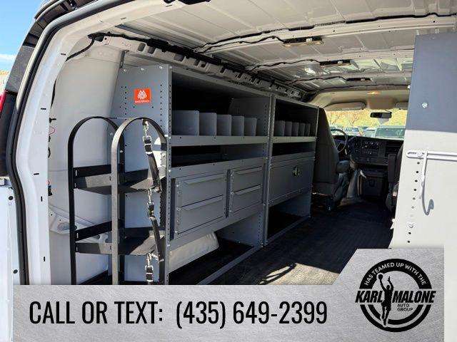 2026 Chevrolet Express Cargo Van 2500 Regular Wheelbase, WT, RWD