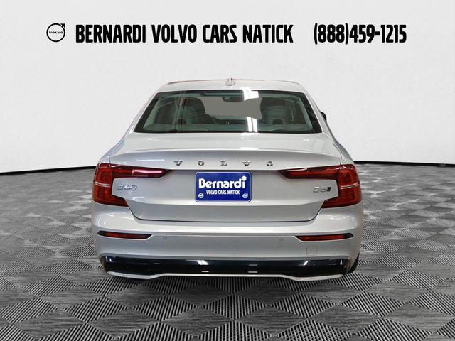 2023 Volvo S60 B5 Plus Dark Theme