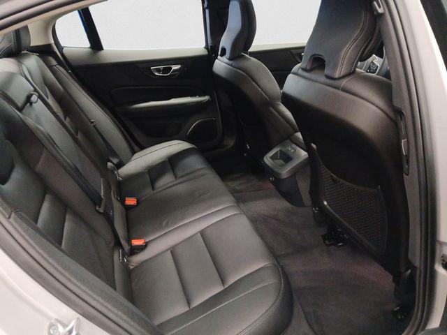 2023 Volvo S60 B5 Plus Dark Theme