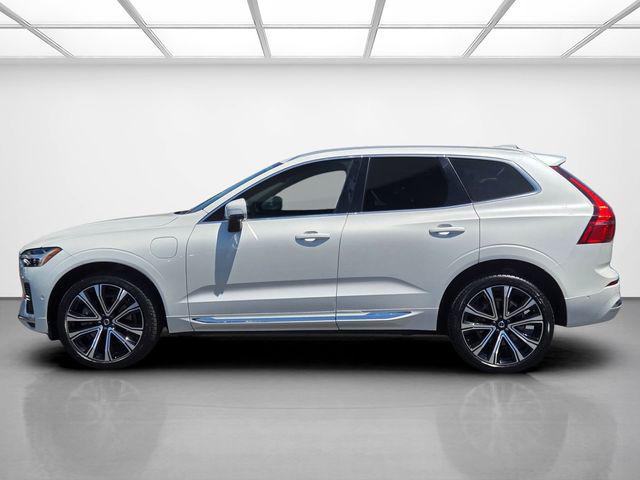 2023 Volvo XC60 Recharge T8 Ultimate Bright Theme