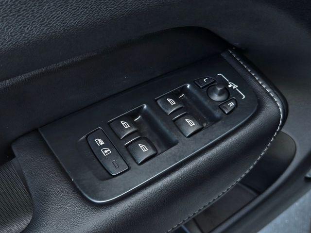 2023 Volvo XC60 Recharge T8 Ultimate Bright Theme