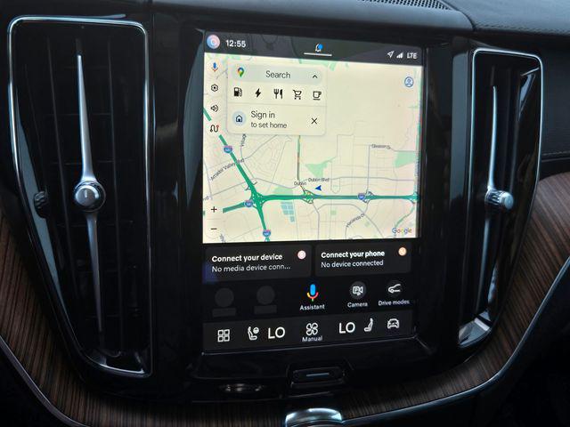 2023 Volvo XC60 Recharge T8 Ultimate Bright Theme