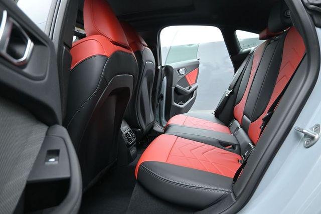 2026 BMW Coupe xDrive