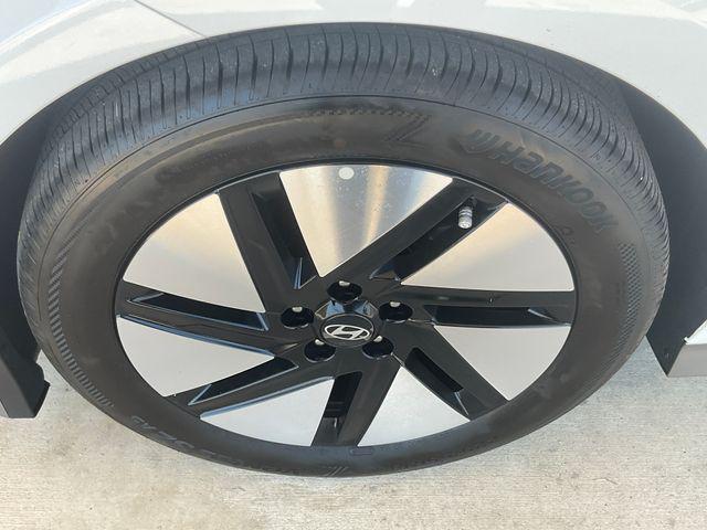 2025 Hyundai IONIQ 6 SE