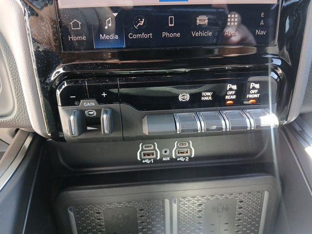 2025 Ram 2500 Laramie Mega Cab 4x4 64 Box