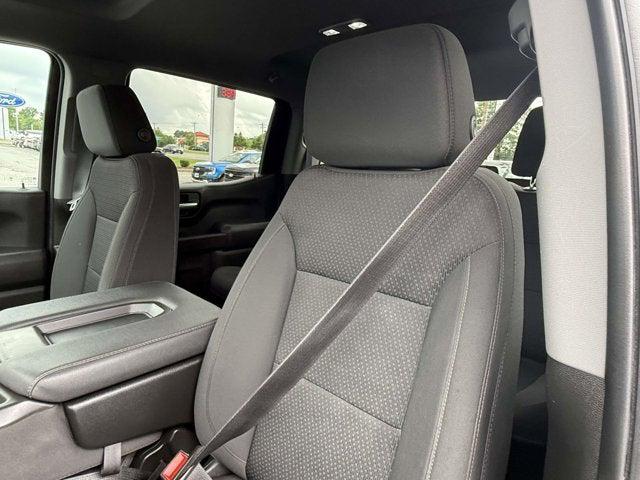 2023 GMC Sierra 1500 4WD Crew Cab Standard Box Pro