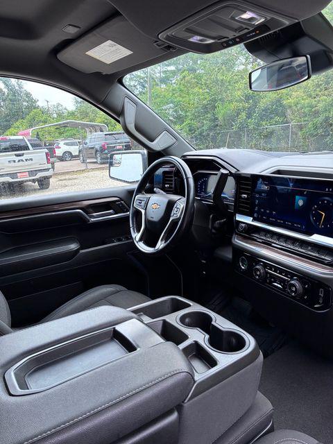 2023 Chevrolet Silverado 1500 4WD Crew Cab Standard Bed LT