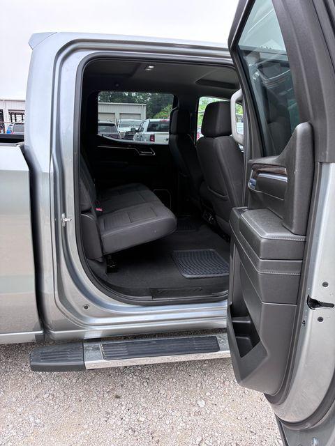2023 Chevrolet Silverado 1500 4WD Crew Cab Standard Bed LT