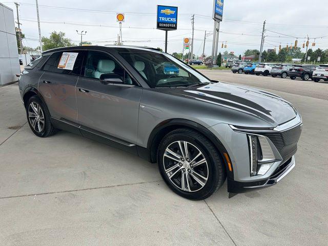 2024 Cadillac iQ Luxury w/1SC