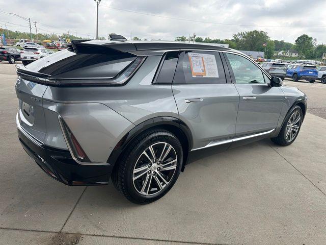 2024 Cadillac iQ Luxury w/1SC