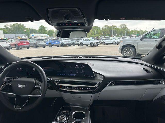 2024 Cadillac iQ Luxury w/1SC