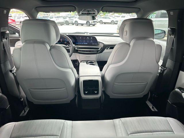 2024 Cadillac iQ Luxury w/1SC
