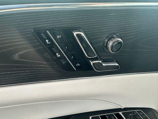 2024 Cadillac iQ Luxury w/1SC