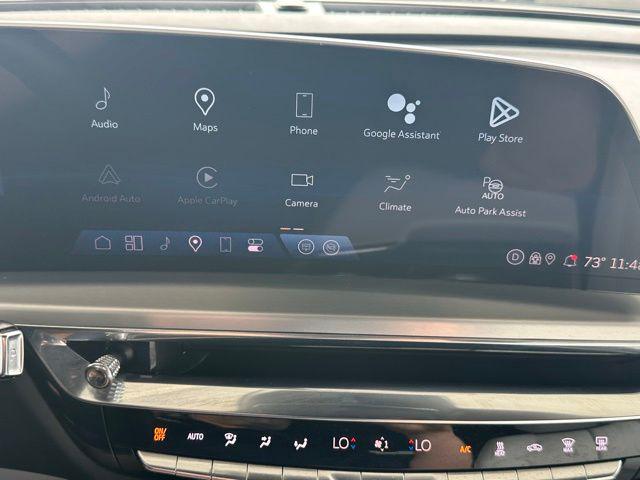 2024 Cadillac iQ Luxury w/1SC