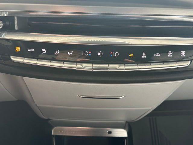 2024 Cadillac iQ Luxury w/1SC