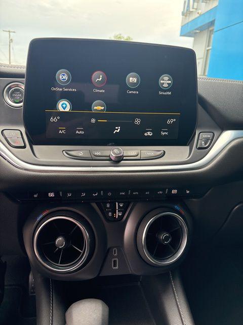 2025 Chevrolet Blazer AWD 2LT