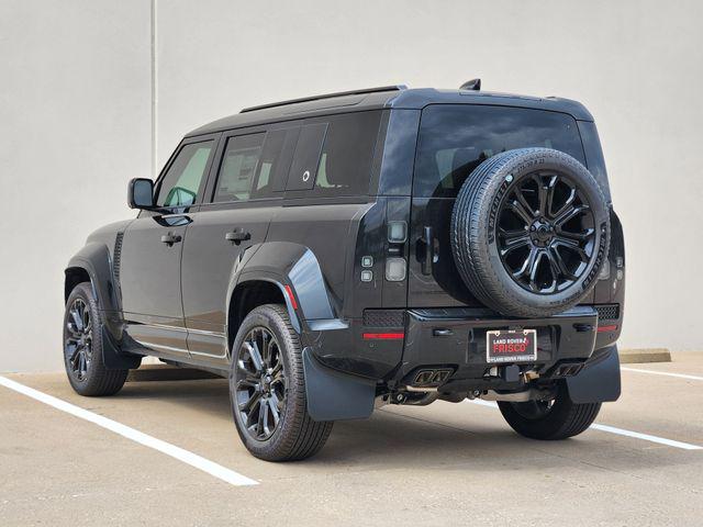 2026 Land Rover Defender P635 OCTA Black