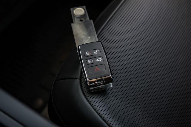 2026 Land Rover Defender P635 OCTA Black