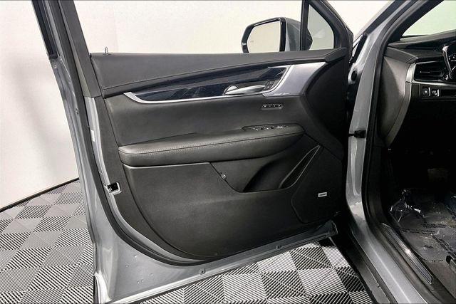 Used 2025 Cadillac XT5 FWD Premium Luxury For Sale in Millington, TN