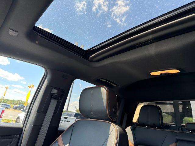 2024 GMC Canyon 4WD AT4