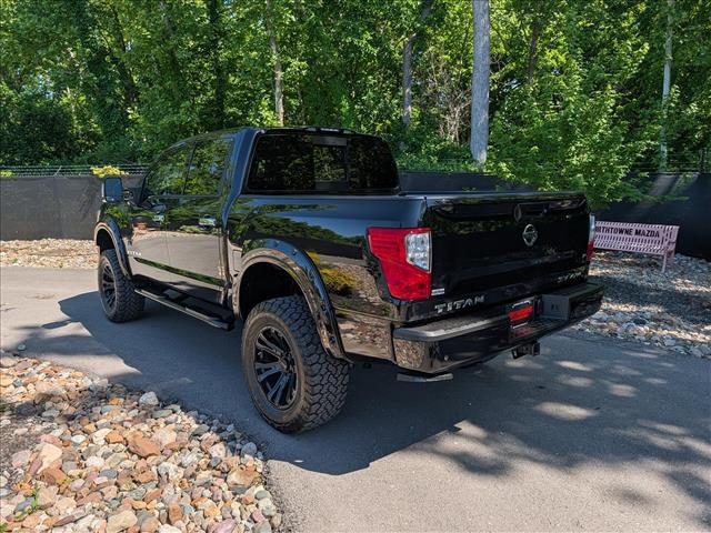 2021 Nissan Titan Crew Cab SV 4x4