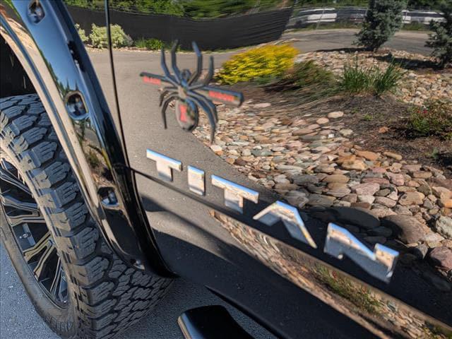 2021 Nissan Titan Crew Cab SV 4x4