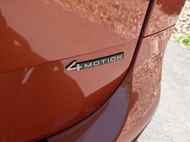 2025 Volkswagen ID. Buzz Pro S Plus with 4MOTION