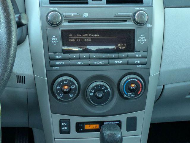 2011 Toyota Corolla LE