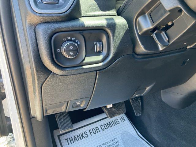 2026 Ram 3500 Tradesman Crew Cab 4x4 8' Box