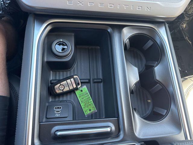 2026 Ford Expedition Max Active MAX