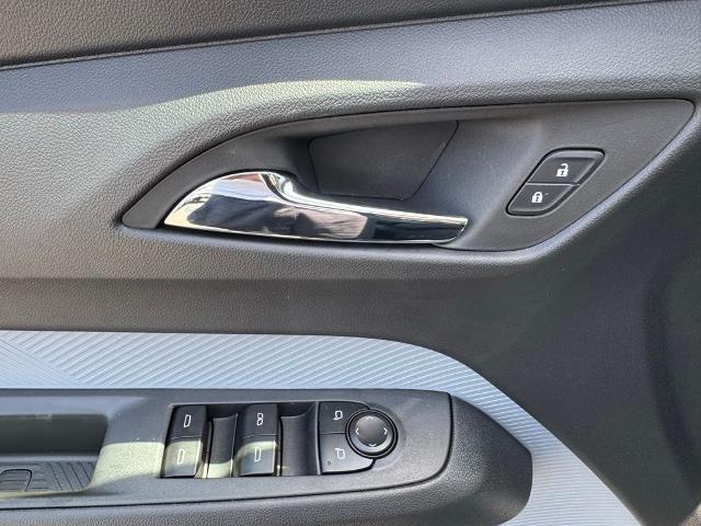 2027 Chevrolet Bolt LT FWD