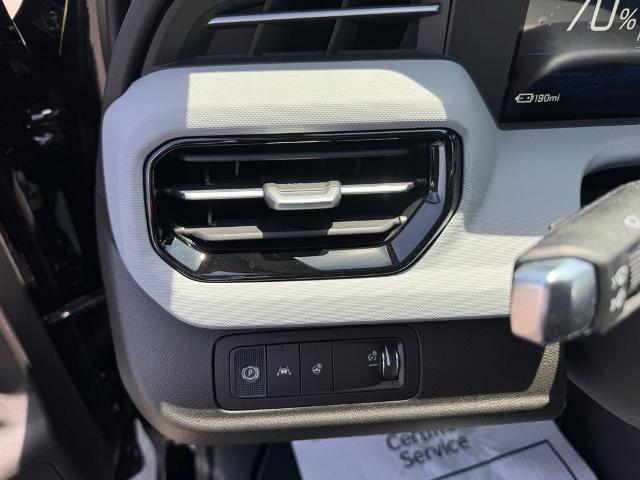 2027 Chevrolet Bolt LT FWD