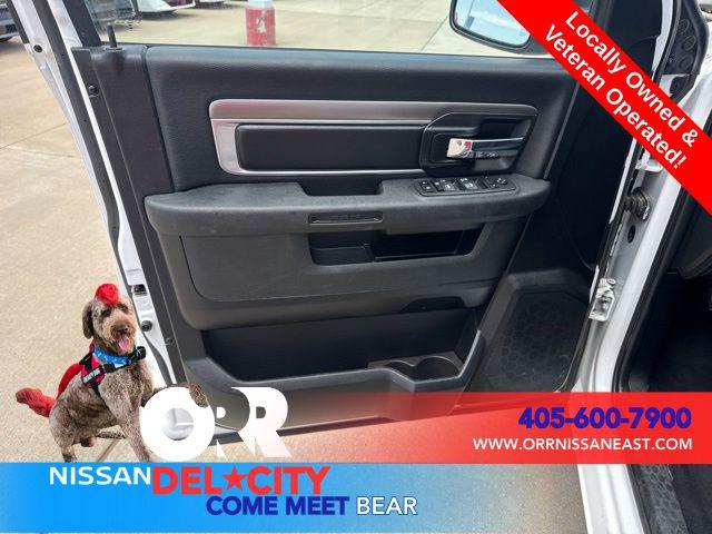 2024 Ram 1500 Classic Warlock Crew Cab 4x2 5'7" Box