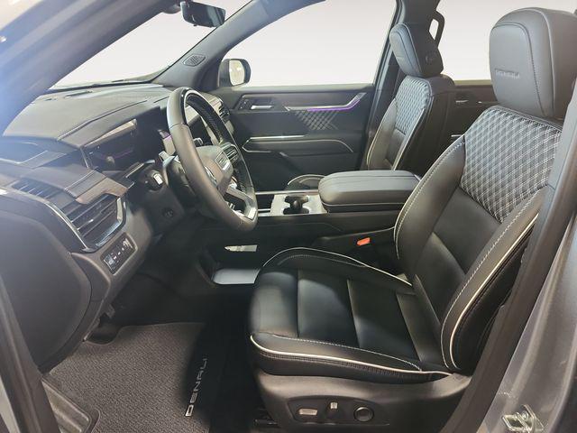2026 GMC Acadia Denali AWD