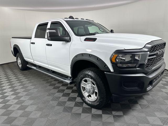 2024 Ram 3500 Tradesman Crew Cab 4x4 8' Box