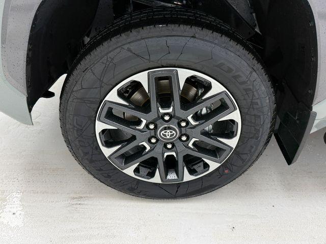 2026 Toyota Tundra Limited CrewMax 5.5' Bed