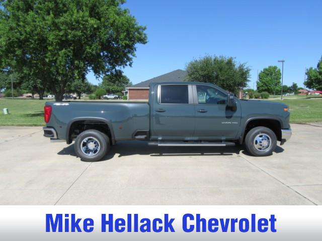2026 Chevrolet Silverado 3500HD Crew Cab, Long Bed, LT Dual Rear Wheel, RWD