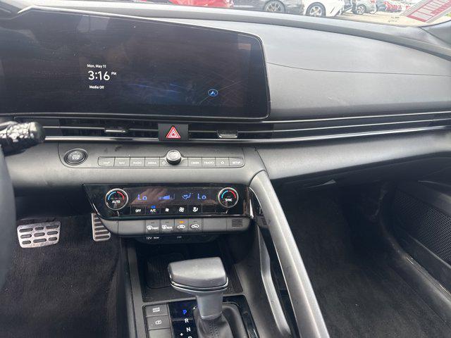 2025 Hyundai Elantra Hybrid SEL Sport