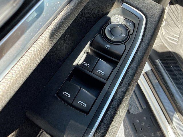 2023 Chevrolet Silverado 1500 4WD Crew Cab Short Bed LT Trail Boss