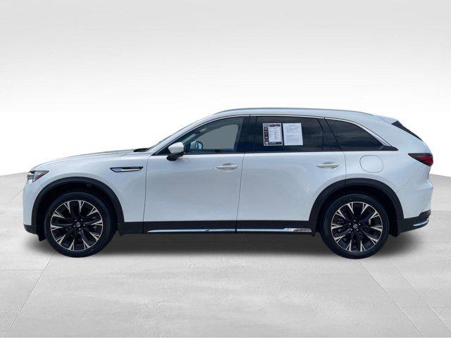 2024 Mazda X-90 Premium Plus