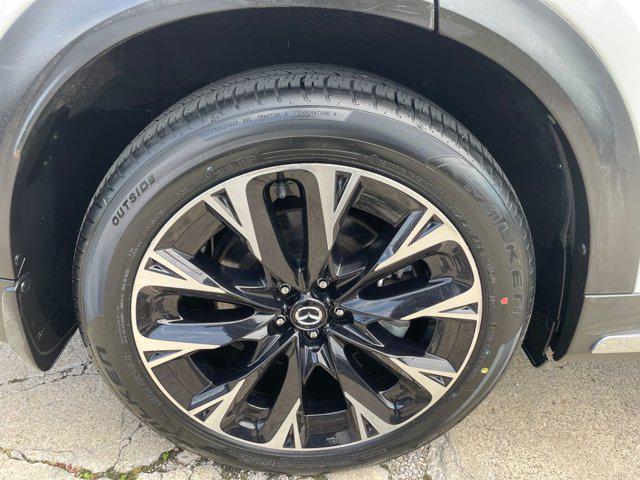 2024 Mazda X-90 Premium Plus