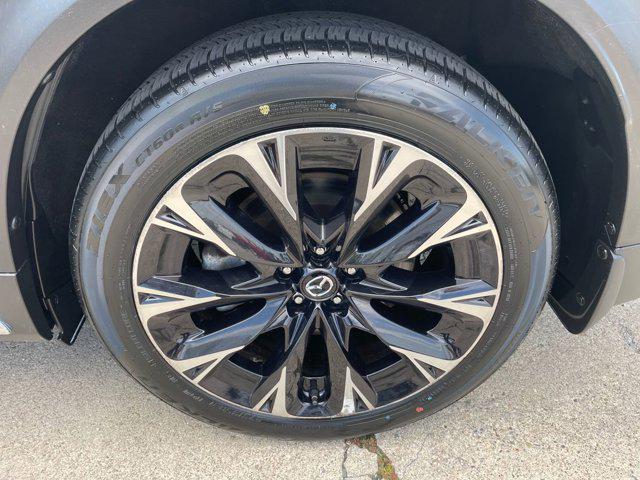 2024 Mazda X-90 Premium Plus