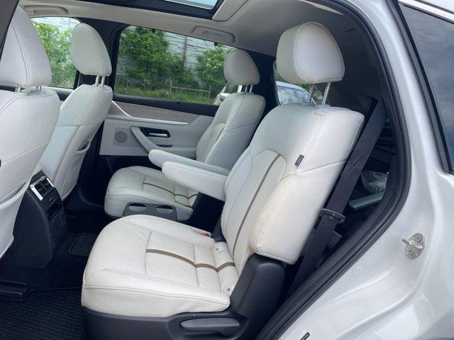 2024 Mazda X-90 Premium Plus