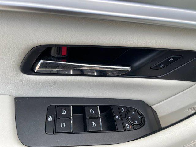 2024 Mazda X-90 Premium Plus