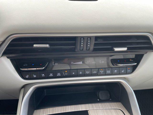 2024 Mazda X-90 Premium Plus