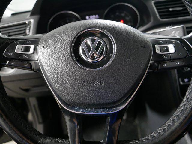 2017 Volkswagen Passat 1.8T SE