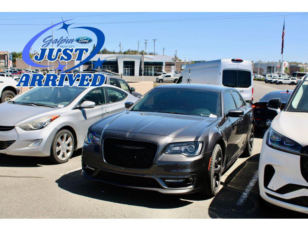 2021 Chrysler 300