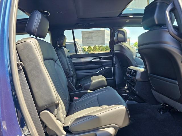 2026 Jeep Grand Wagoneer Unknown