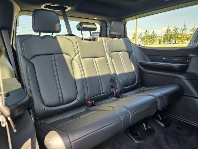 2026 Jeep Grand Wagoneer Unknown