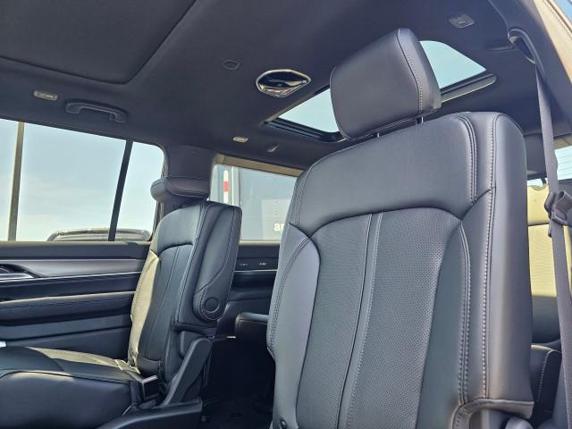 2026 Jeep Grand Wagoneer Unknown